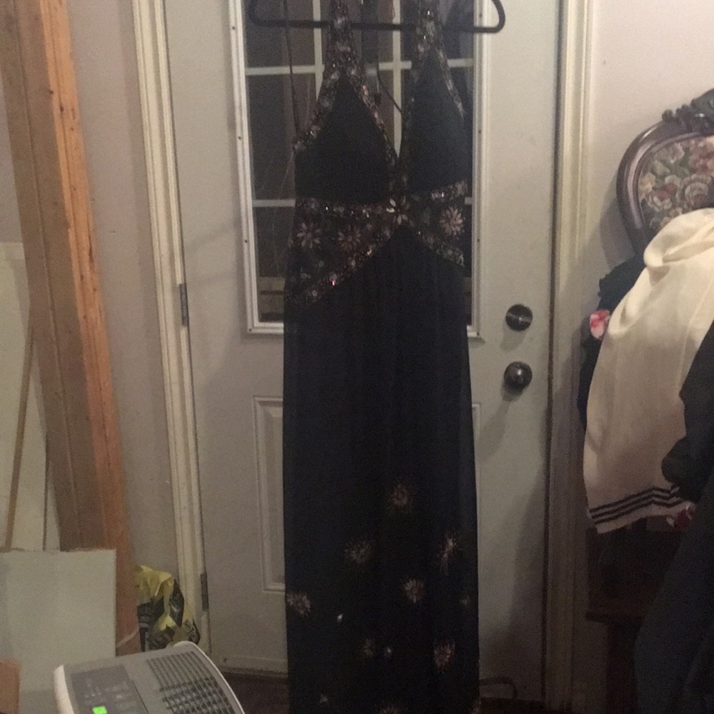 (12) SUE WONG  Nocturne Maxi Halter Embellished Dress